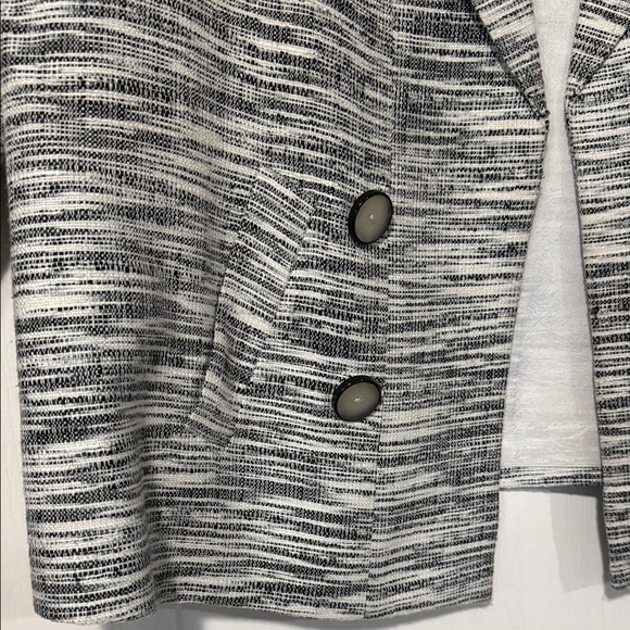 Kasper Monochrome Textured Blazer - Picture 2 of 9